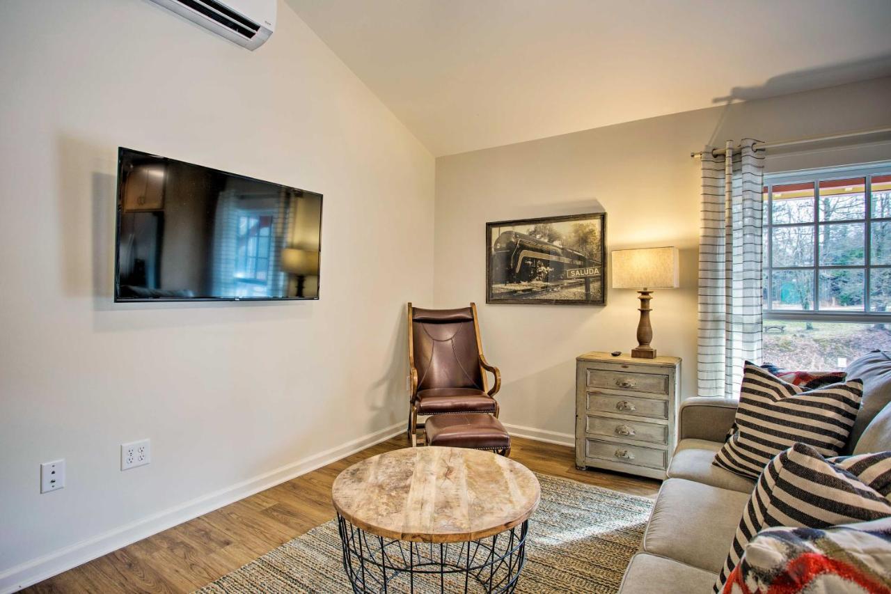 Newly Remodeled Apartment On Main Street In Saluda Εξωτερικό φωτογραφία